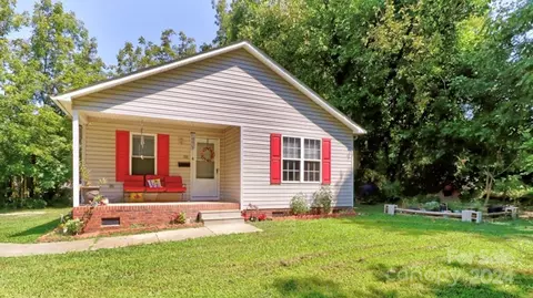116 W Henderson St, Salisbury, NC 28144