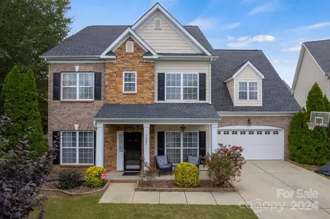 3007 Shady Knoll Cir, Matthews, NC 28104