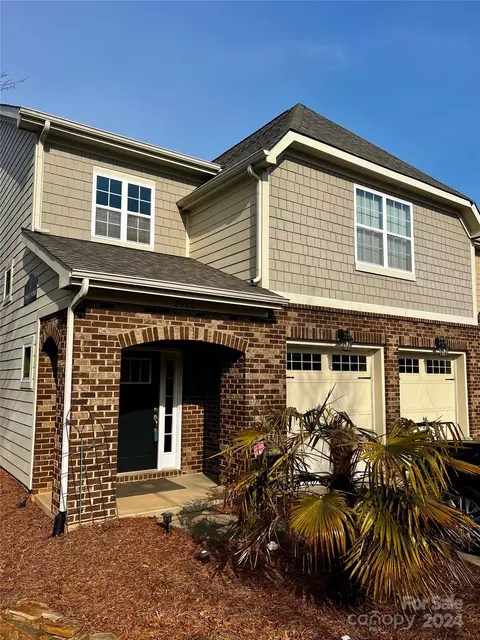 8560 Loxton Cir, Charlotte, NC 28214