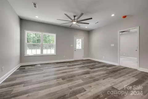 1379 Camp Dr, Lancaster, SC 29720 photo 6