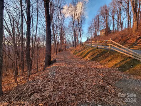 2400 Utah Mountain 60-d Rd #60-D, Waynesville, NC 28785
