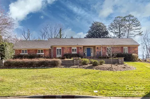 3215 Landerwood Dr, Charlotte, NC 28210