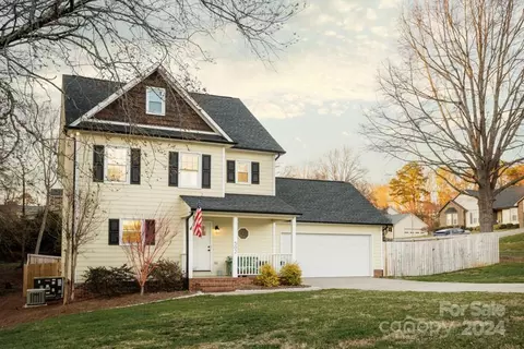 502 Worthington Ne Ct NE, Concord, NC 28025