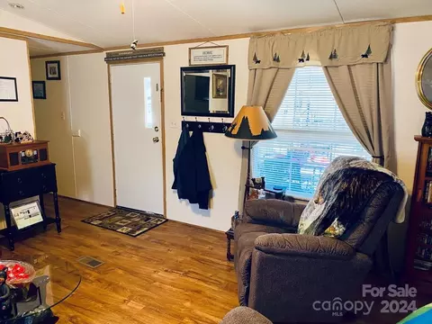 Living - 256 Singing Ridge Rd, Sylva, NC 28779 photo 4 of 4