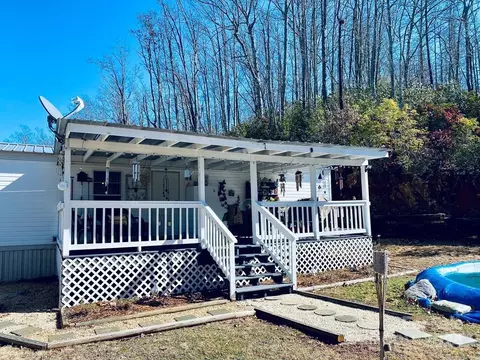 Exterior - 256 Singing Ridge Rd, Sylva, NC 28779 photo 2 of 14