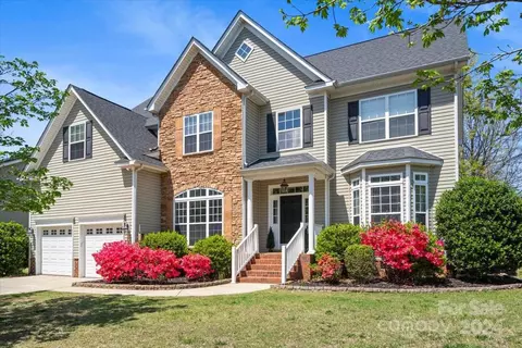 533 Evening Mist Dr, Fort Mill, SC 29708