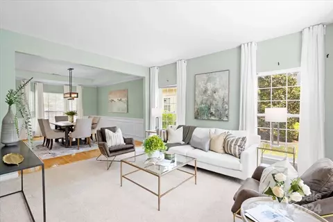 Living - 533 Evening Mist Dr, Fort Mill, SC 29708 photo 2 of 5