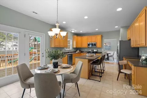 Kitchen - 533 Evening Mist Dr, Fort Mill, SC 29708 photo 1 of 6