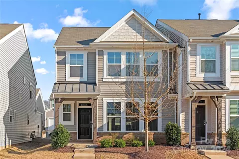106 Synandra Dr #E, Mooresville, NC 28117