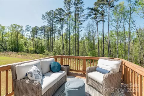 Exterior - 2967 Haley Cir, Davidson, NC 28036 photo 4 of 6