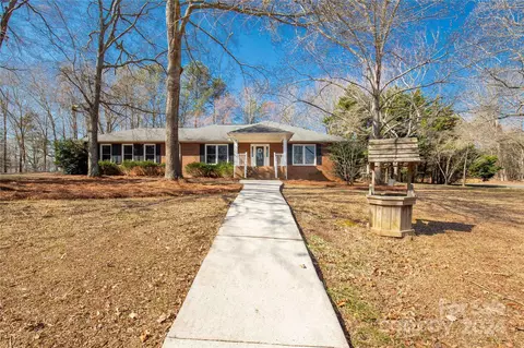 1706 Bardell St, Lancaster, SC 29720
