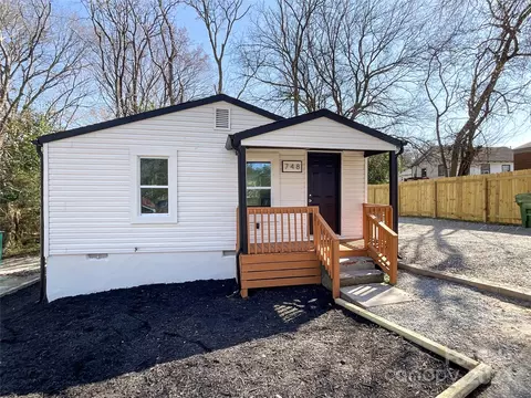 748 Miller St, Lancaster, SC 29720