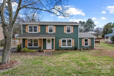 5808 Charing Pl, Charlotte, NC 28211