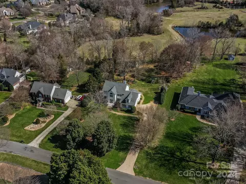 118 Valley Glen Dr, Waxhaw, NC 28173