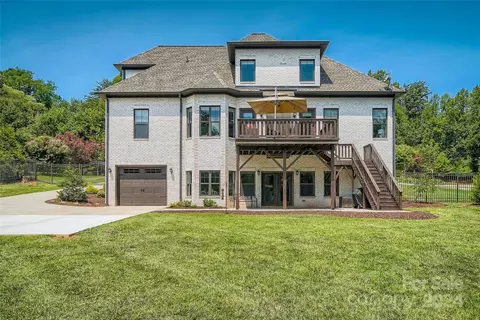 Exterior - 2926 Dodsworth Dr, Cramerton, NC 28032 photo 8 of 8