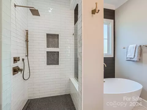 Bath - 2926 Dodsworth Dr, Cramerton, NC 28032 photo 2 of 5