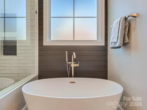 Bath - 2926 Dodsworth Dr, Cramerton, NC 28032 photo 3 of 5