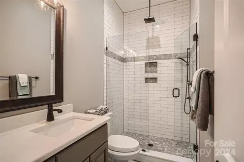Bath - 2926 Dodsworth Dr, Cramerton, NC 28032 photo 4 of 5