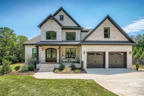 2926 Dodsworth Dr, Cramerton, NC 28032
