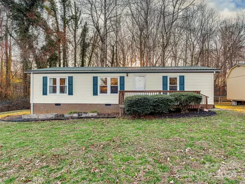 1329 Shady Valley Ln, Claremont, NC 28610