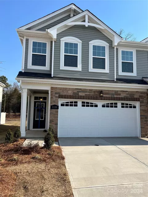 8106 Overmeadow Ln, Charlotte, NC 28269