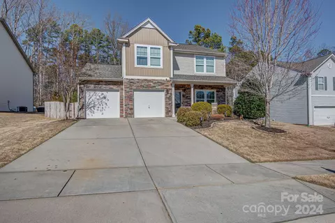 109 Devynn Ridge Ct, Mount Holly, NC 28120