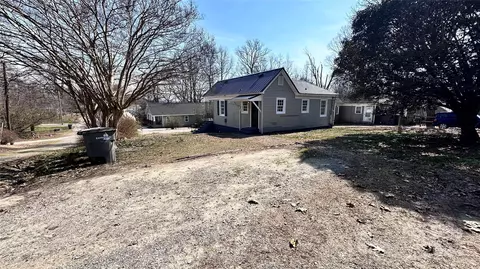405 Oakdale Ave, Kannapolis, NC 28083