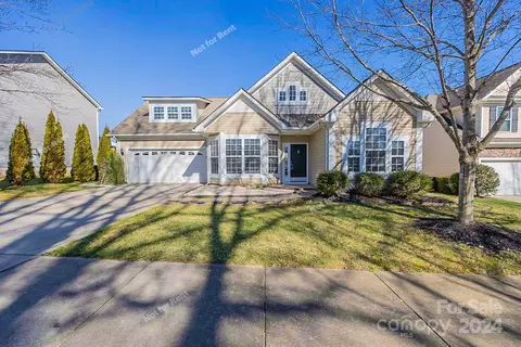 5342 Colonial Garden Dr, Huntersville, NC 28078