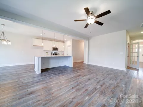 1304 Sycamore St, Monroe, NC 28112 photo 2