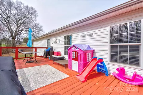 Exterior - 222 Old Stubbs Rd, Cherryville, NC 28021 photo 7 of 10