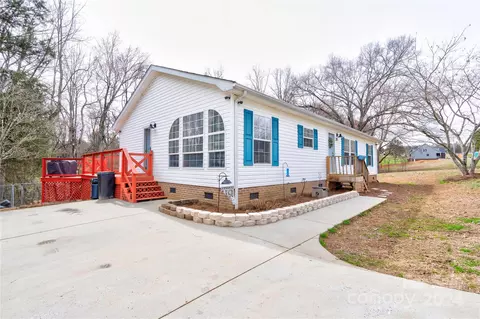 Exterior - 222 Old Stubbs Rd, Cherryville, NC 28021 photo 3 of 10