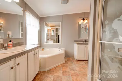 Bath - 222 Old Stubbs Rd, Cherryville, NC 28021 photo 1 of 8