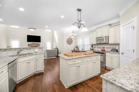 Kitchen - 133 Drayton Ct, Mocksville, NC 27028 photo 5 of 5