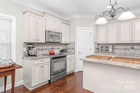 Kitchen - 133 Drayton Ct, Mocksville, NC 27028 photo 2 of 5