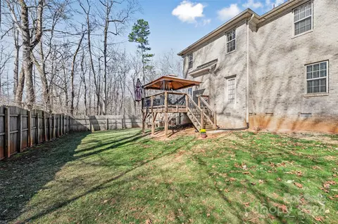 Exterior - 133 Drayton Ct, Mocksville, NC 27028 photo 5 of 11