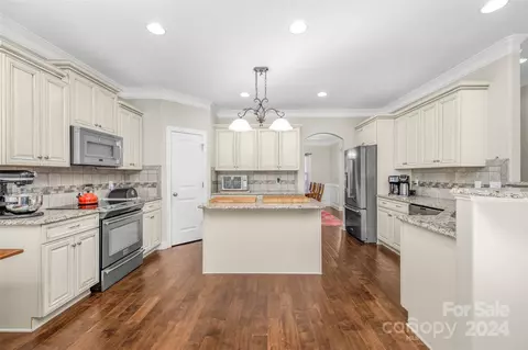 Kitchen - 133 Drayton Ct, Mocksville, NC 27028 photo 1 of 5
