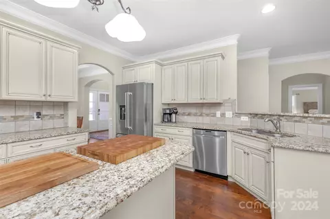Kitchen - 133 Drayton Ct, Mocksville, NC 27028 photo 3 of 5
