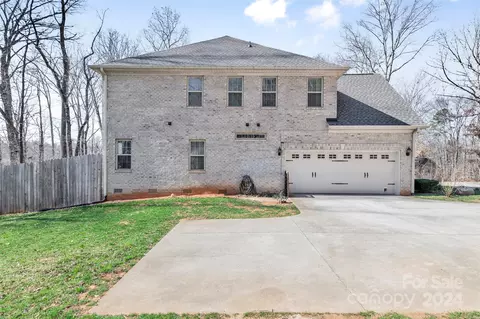 Exterior - 133 Drayton Ct, Mocksville, NC 27028 photo 9 of 11