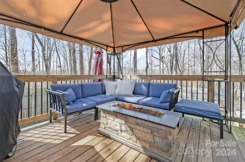 Exterior - 133 Drayton Ct, Mocksville, NC 27028 photo 7 of 11