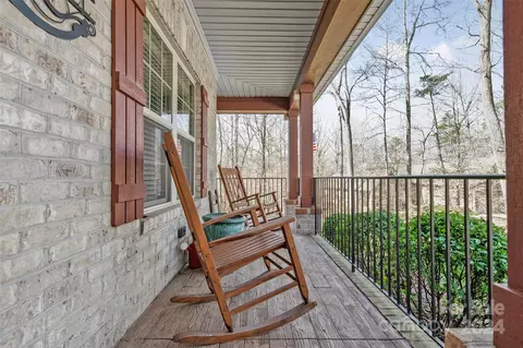 Exterior - 133 Drayton Ct, Mocksville, NC 27028 photo 3 of 11