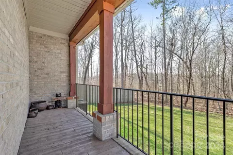 Exterior - 133 Drayton Ct, Mocksville, NC 27028 photo 8 of 11