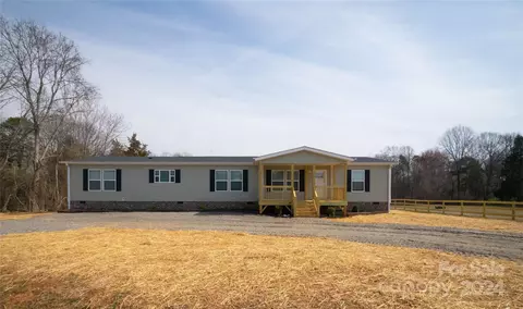 235 Marshall Farm Rd, Harmony, NC 28634