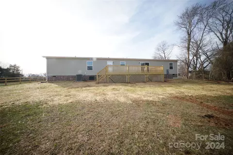 Exterior - 235 Marshall Farm Rd, Harmony, NC 28634 photo 4 of 4