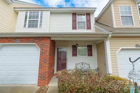 1404 Walnut Hill Dr, Rock Hill, SC 29732