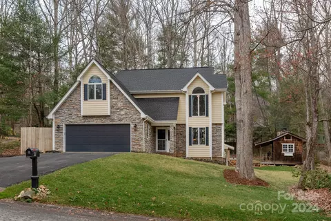 21 Spring Cove Ct, Arden, NC 28704