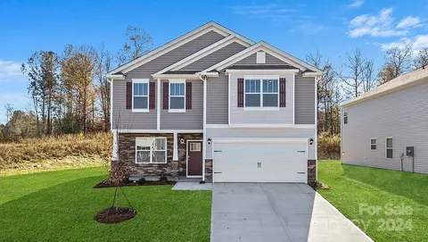 106 Marathon Ln, Candler, NC 28715