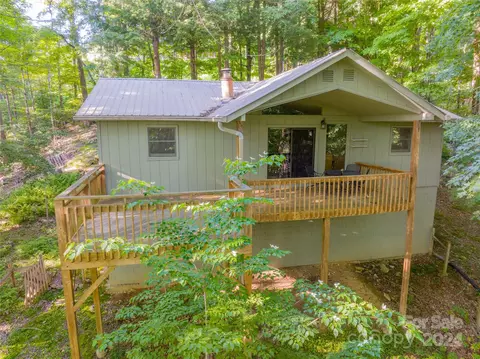 1246 Oakridge Ln, Mars Hill, NC 28754
