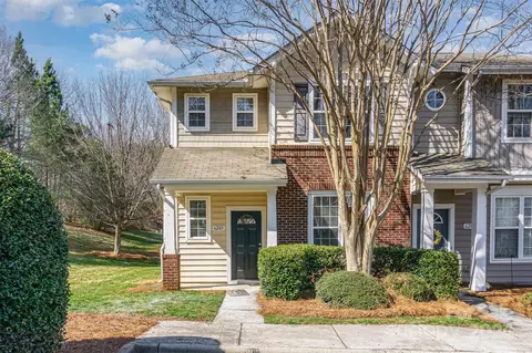 6203 Castleglen Ct, Charlotte, NC 28269