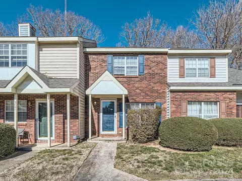 3602 Huyton Ct, Charlotte, NC 28215