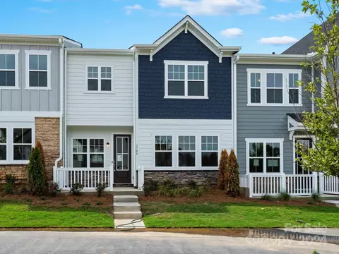 5706 Clear Creek Ln, Charlotte, NC 28215